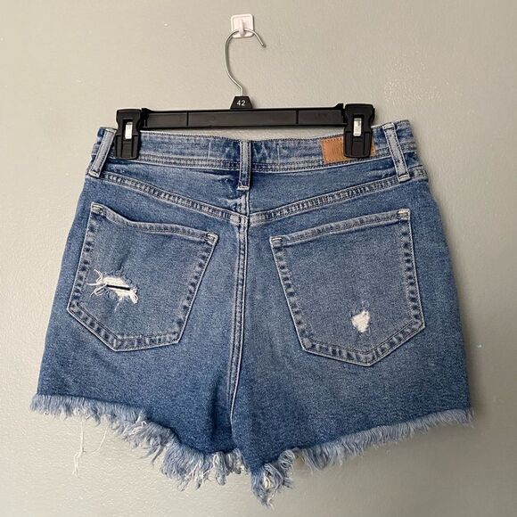 Hollister Ultra High Rise Mom Button Fly Jean Shorts 27 - Picture 5 of 9